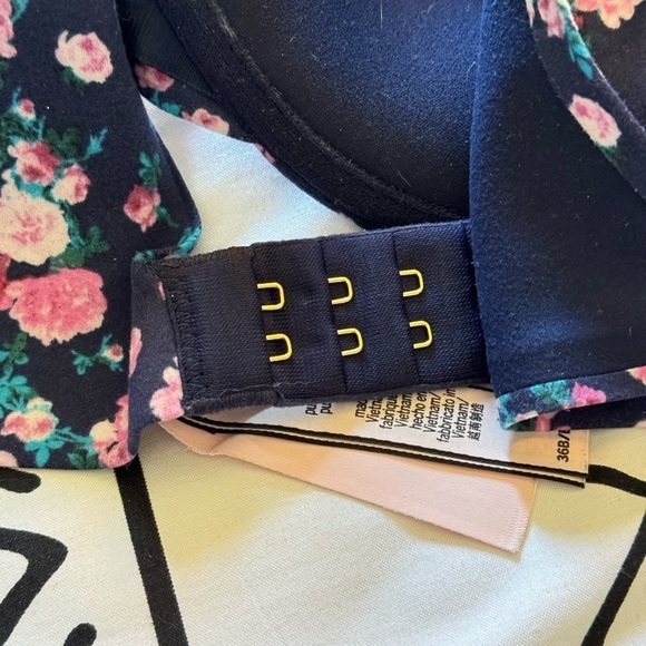 VS Love Cloud Smooth Lightly Lined Full Coverage Bra - Picture 4 of 7